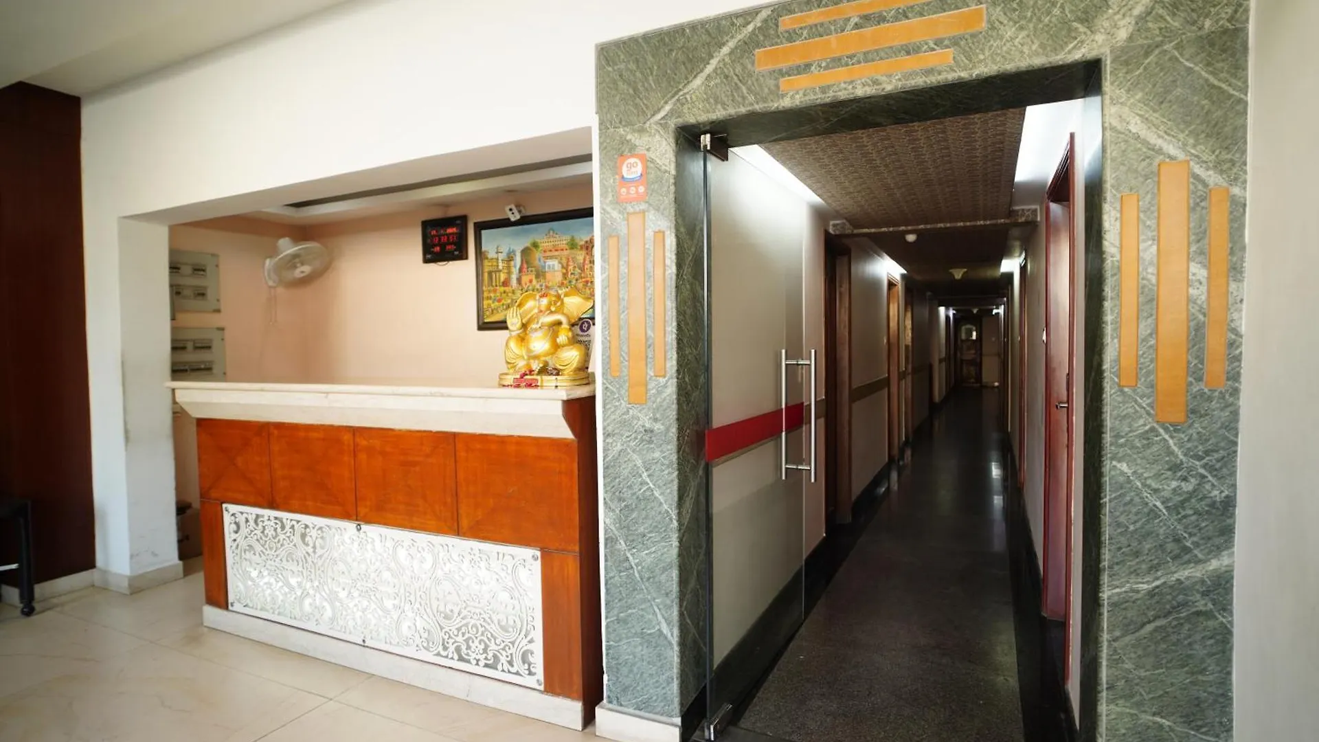 Hotel City Grand Varanasi 3*,